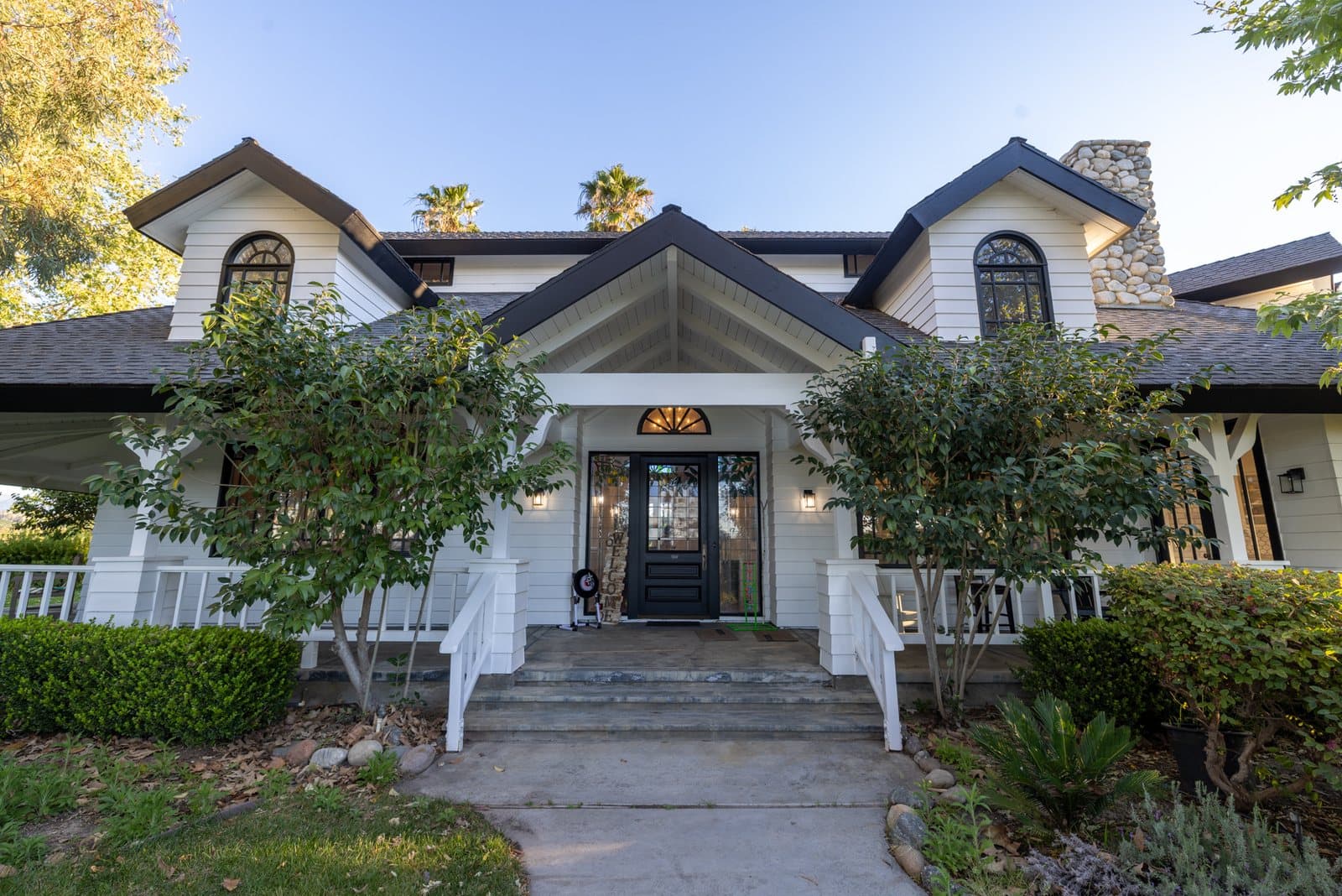 Front exterior of the Grata House residence
